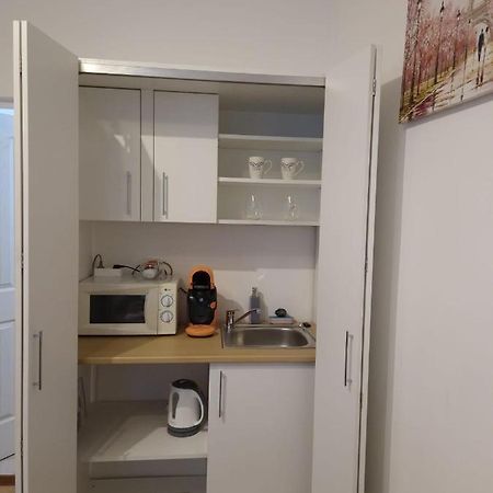 M&A Ana Central Studio Lägenhet Braşov Exteriör bild