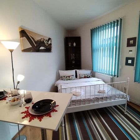 M&A Ana Central Studio Lägenhet Braşov Exteriör bild