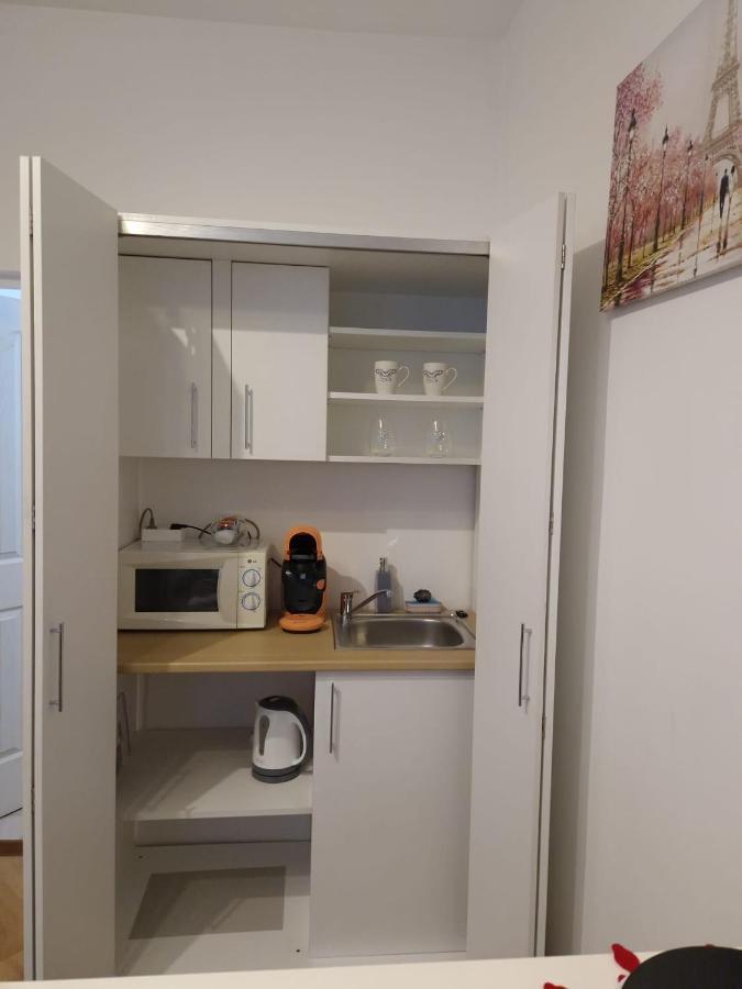M&A Ana Central Studio Lägenhet Braşov Exteriör bild